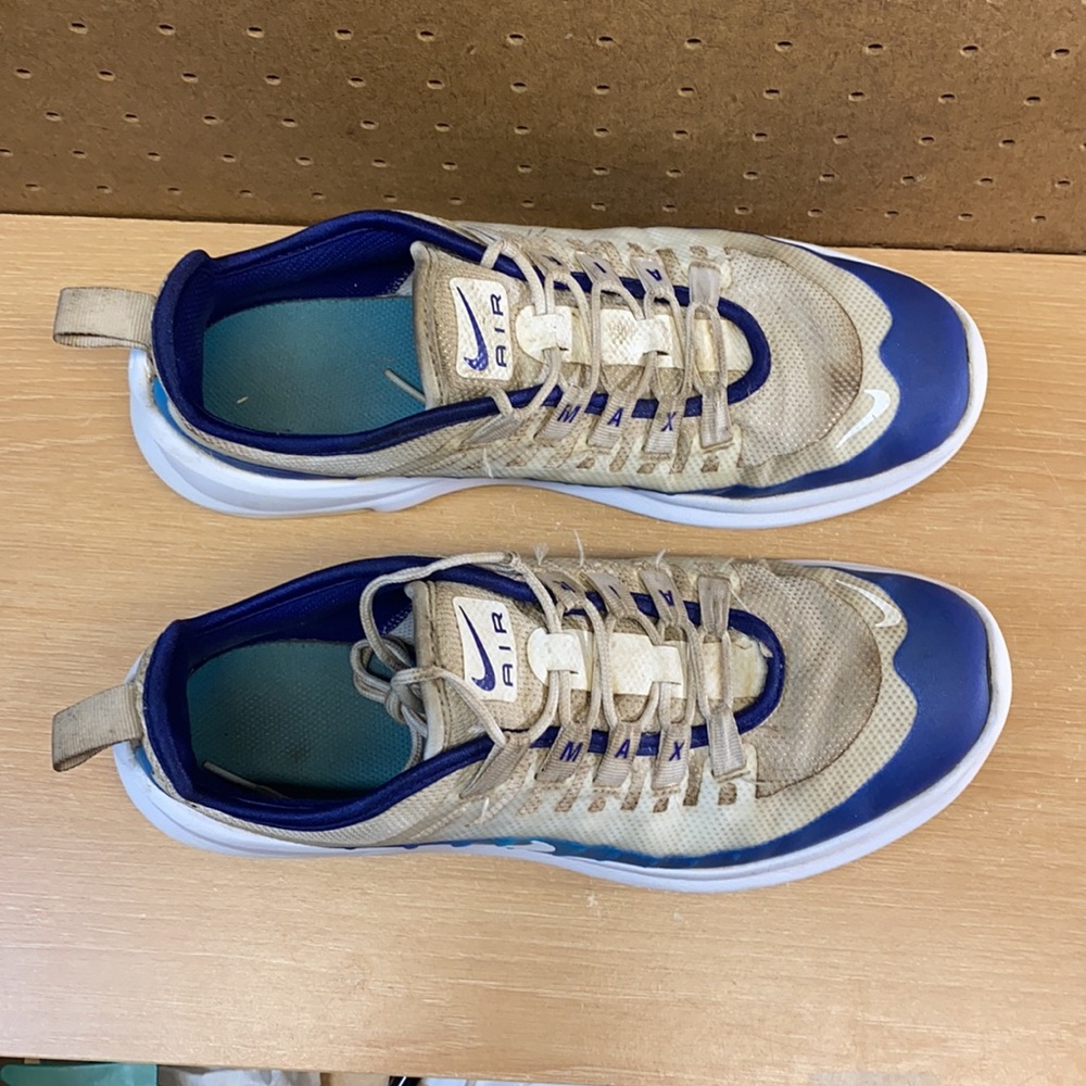 Nike Air Max Axis Sneakers Size 8.5 Women’s - Picture 6 of 12